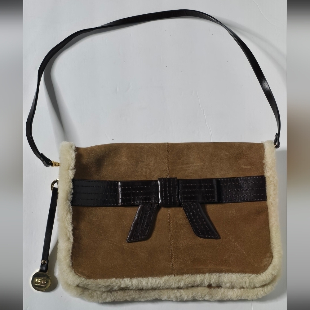 UGG QUINN BOW CLUTCH SHOULDER BAG -SUEDE / SHEEPSKIN -Tan -Gold Accent